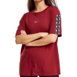 ❗️6 for $20❗️ Nike Red Tape Boyfriend T-shirt